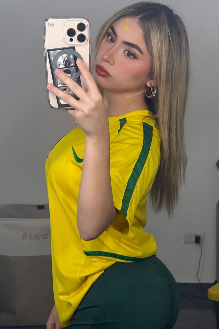 Karen Torres - Celebrity Mexico