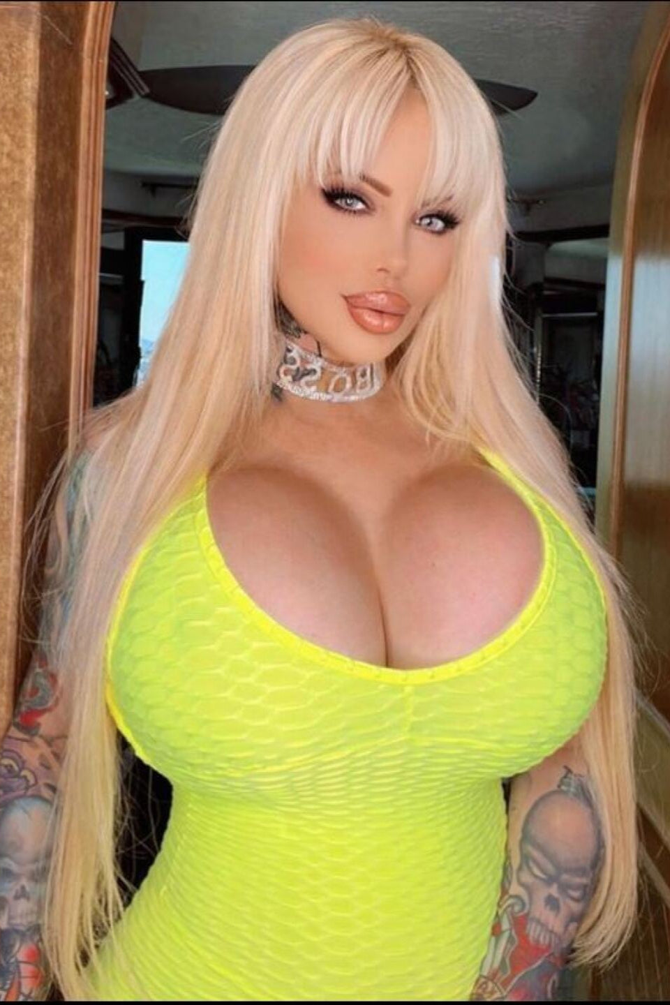 Sabrina Sabrok - Celebrity Mexico