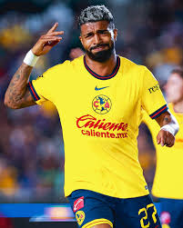 Rodrigo Aguirre - Celebrity Mexico
