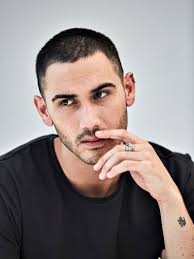 Alejandro Speitzer - Celebrity Mexico